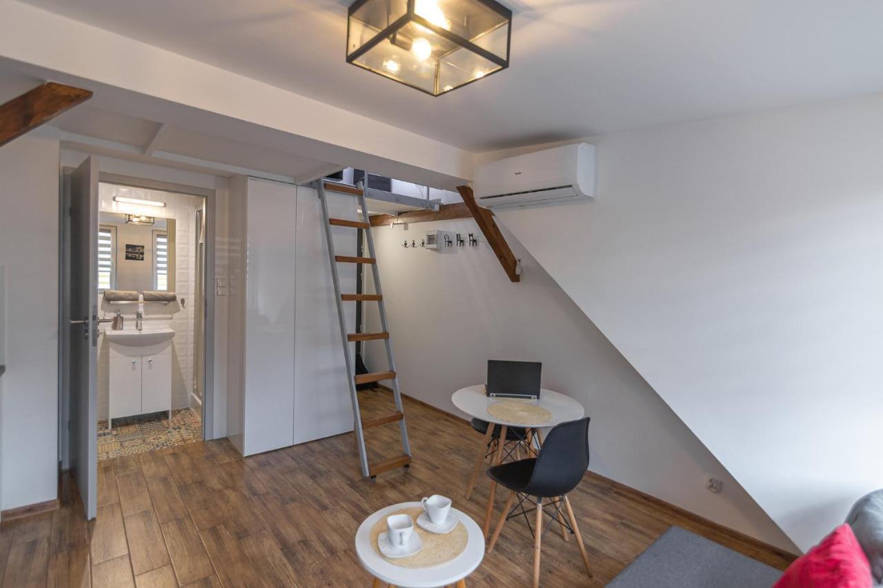 Apartamenty Niedaleko Dworca Od Wroclawapartament-Pl エクステリア 写真