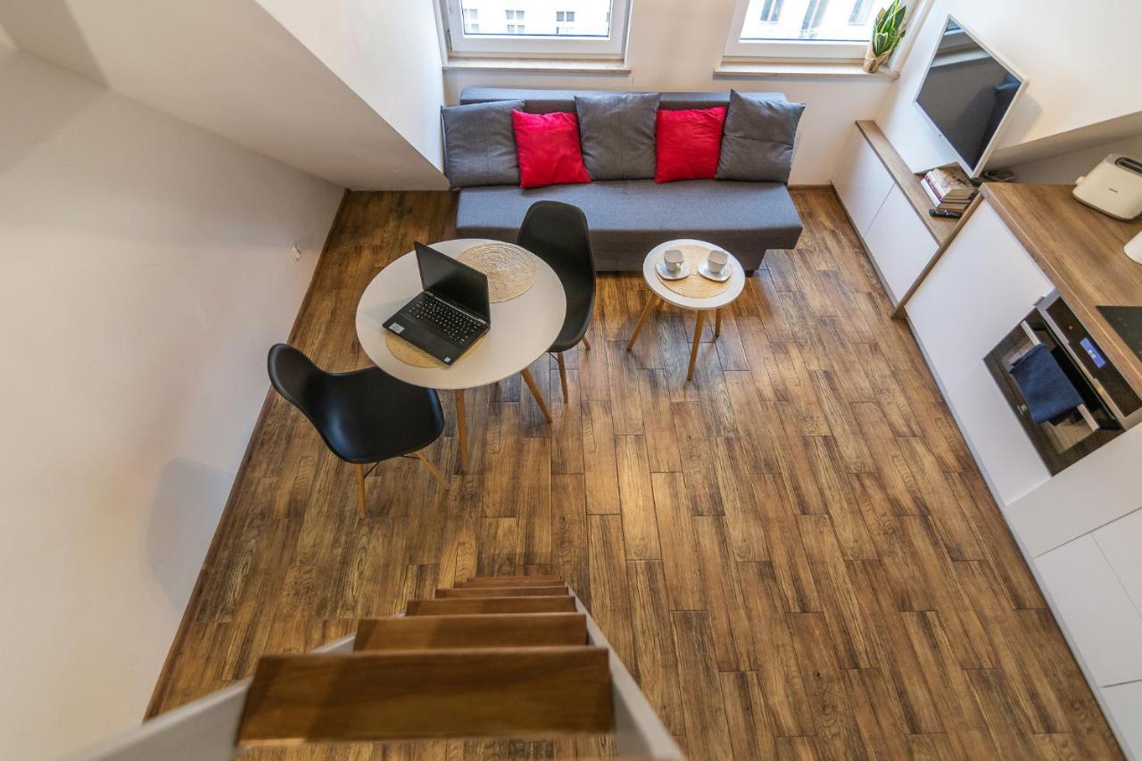 Apartamenty Niedaleko Dworca Od Wroclawapartament-Pl エクステリア 写真