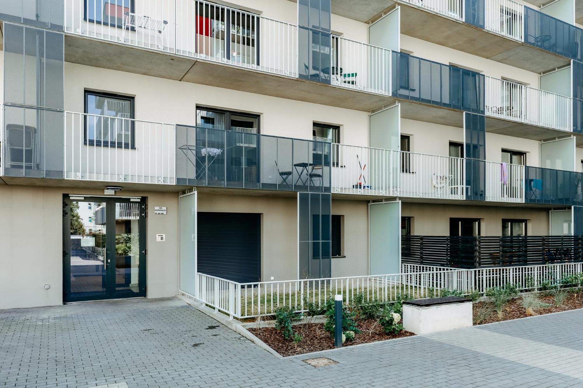 Apartamenty Niedaleko Dworca Od Wroclawapartament-Pl エクステリア 写真