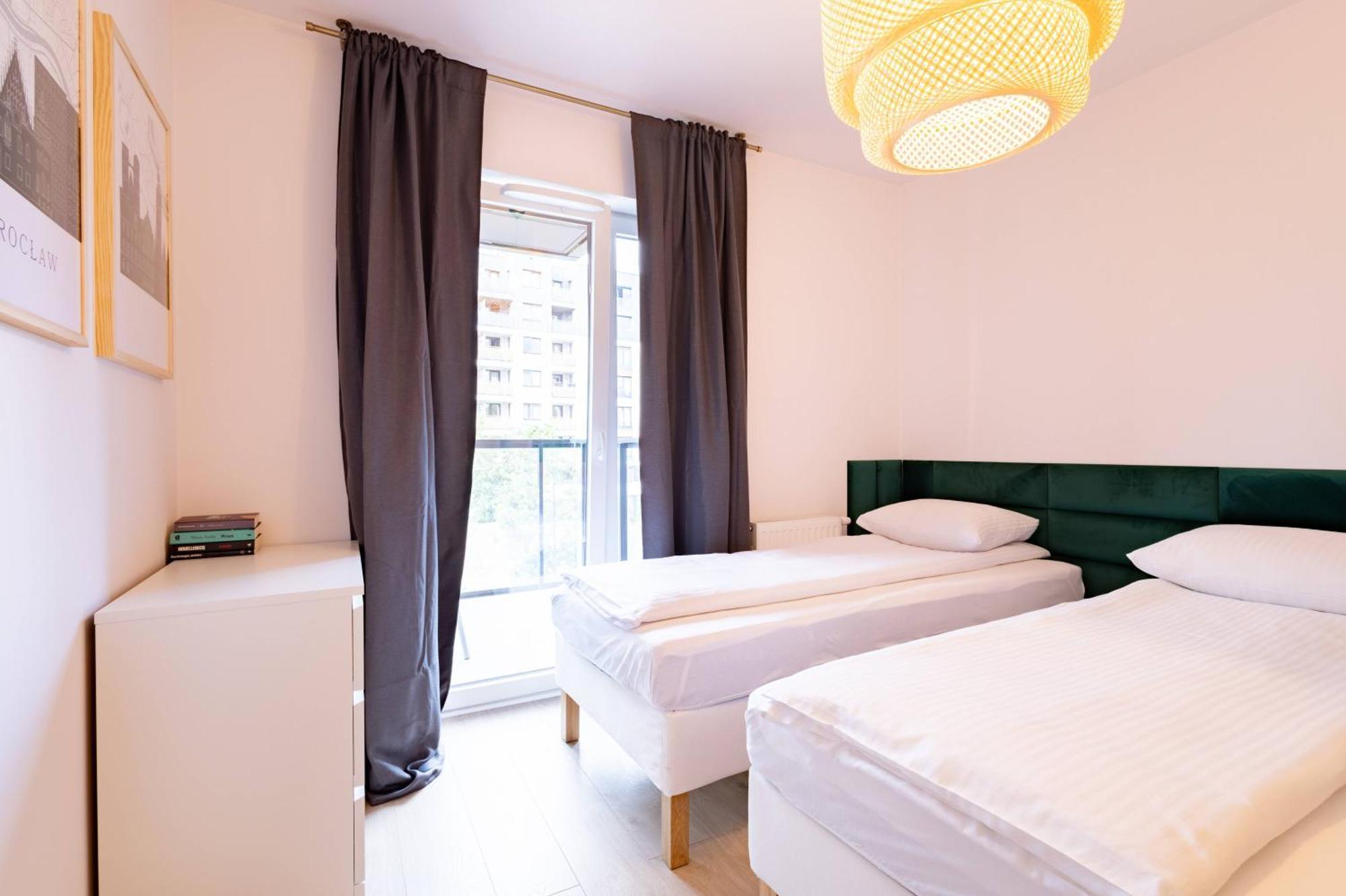 Apartamenty Niedaleko Dworca Od Wroclawapartament-Pl エクステリア 写真