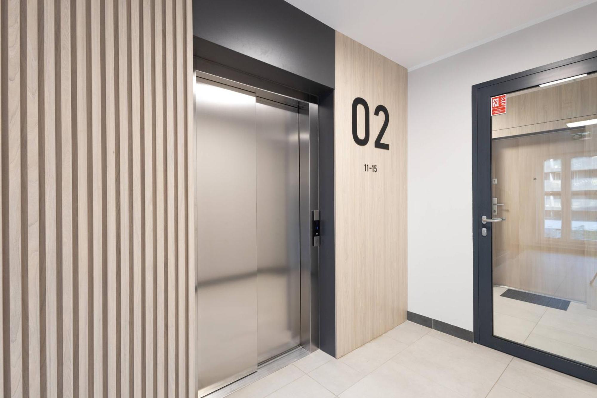 Apartamenty Niedaleko Dworca Od Wroclawapartament-Pl エクステリア 写真