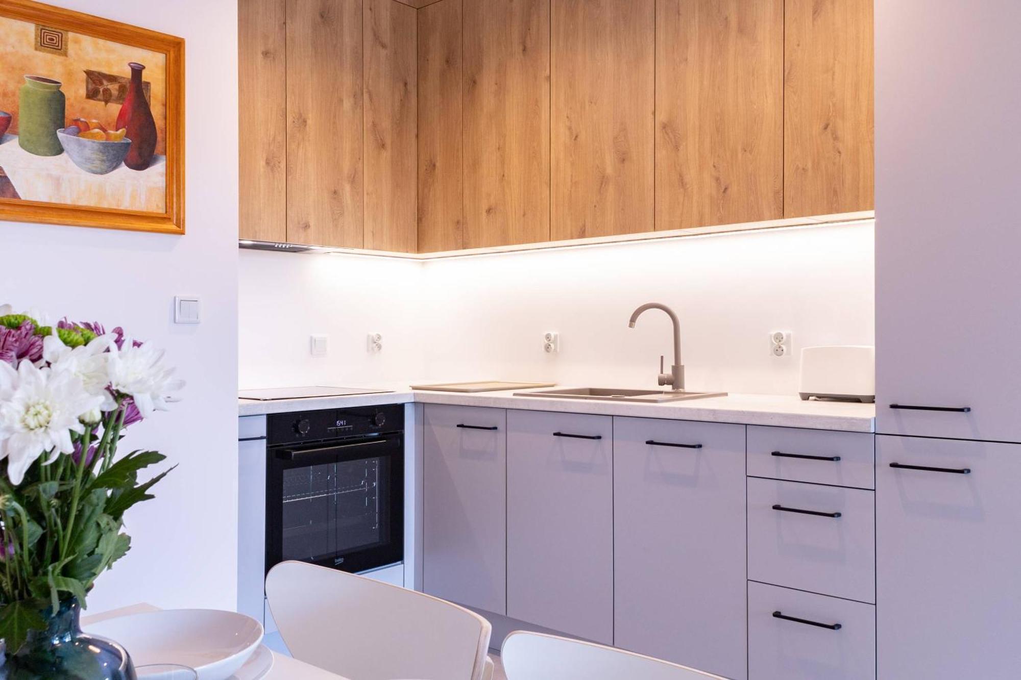 Apartamenty Niedaleko Dworca Od Wroclawapartament-Pl エクステリア 写真